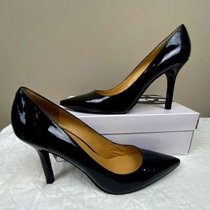 Nine West Martina Black Patent Leather Pump size 8.5
